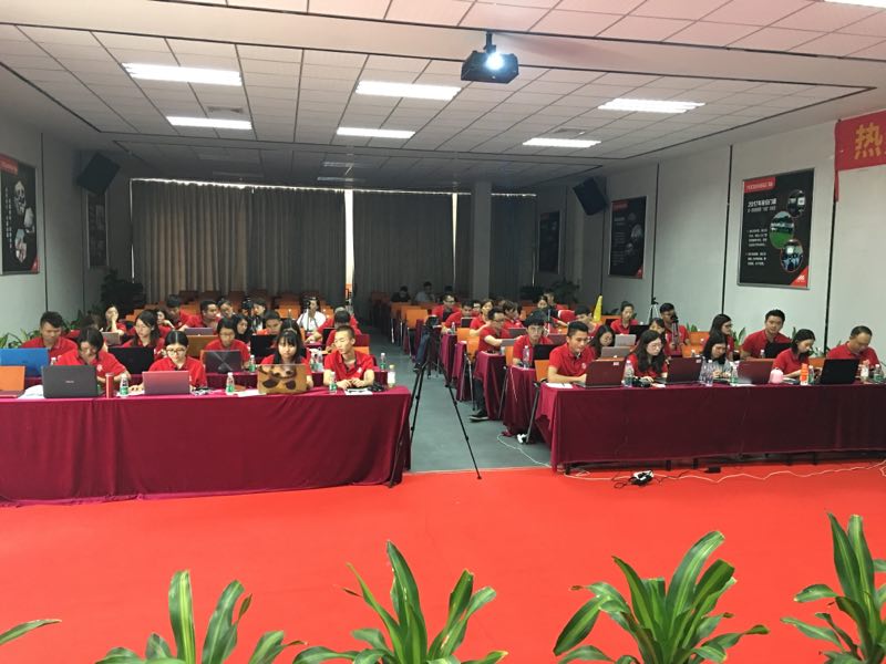 喜有沃不銹鋼管廠家員工培訓.jpg